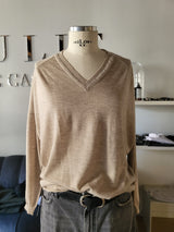 V-neck light cashmere shirt