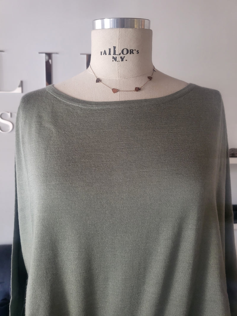 Maglia over light cashmere