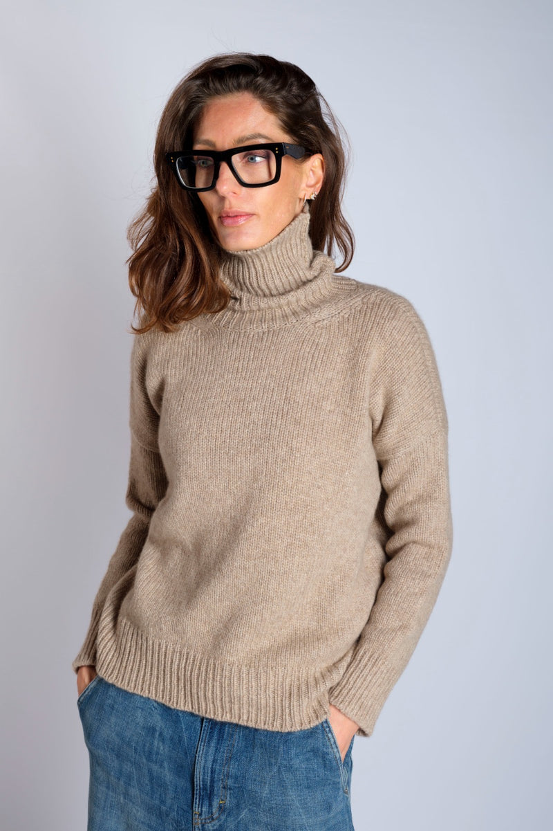 BRIE | TURTLENECK