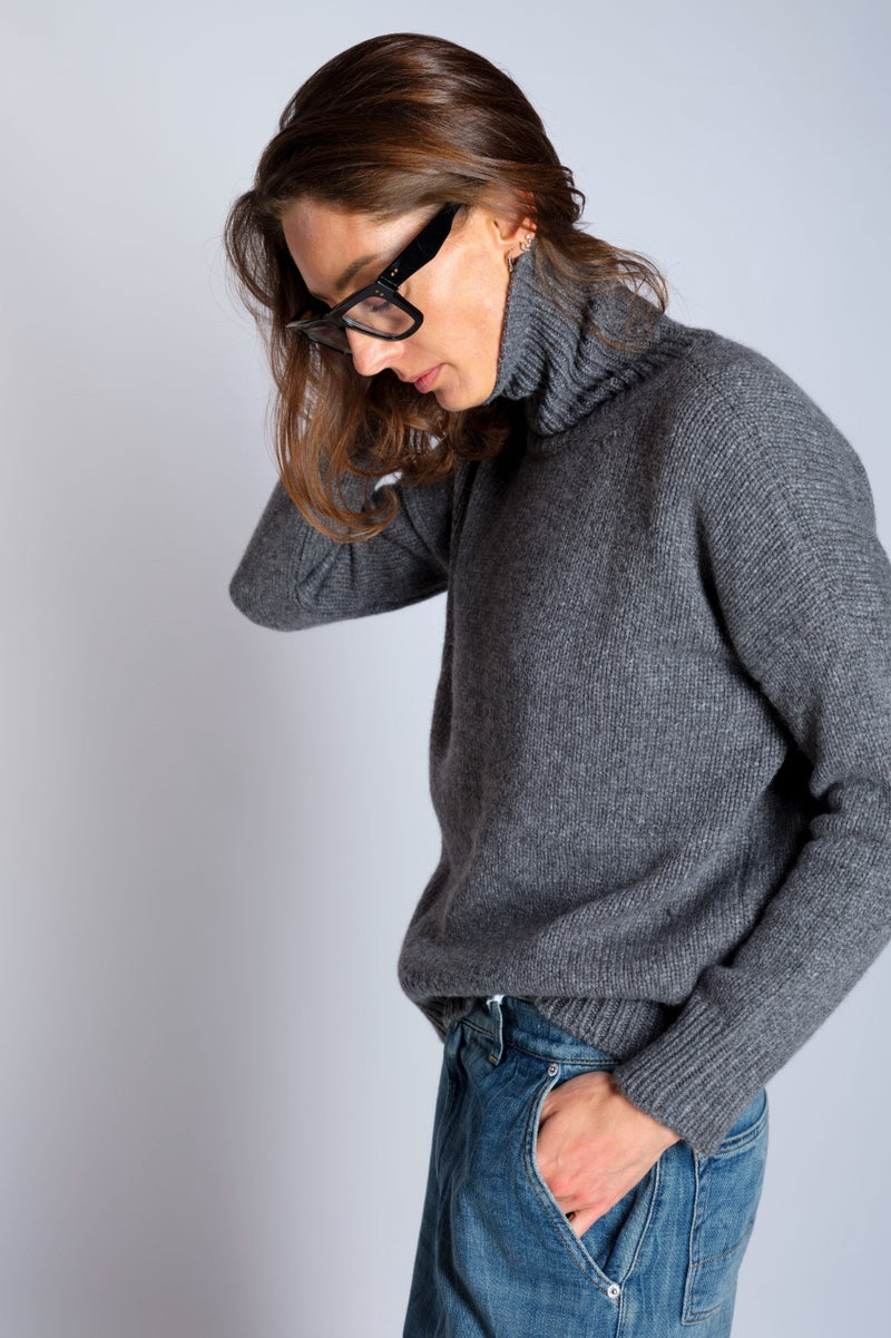 BRIE | TURTLENECK
