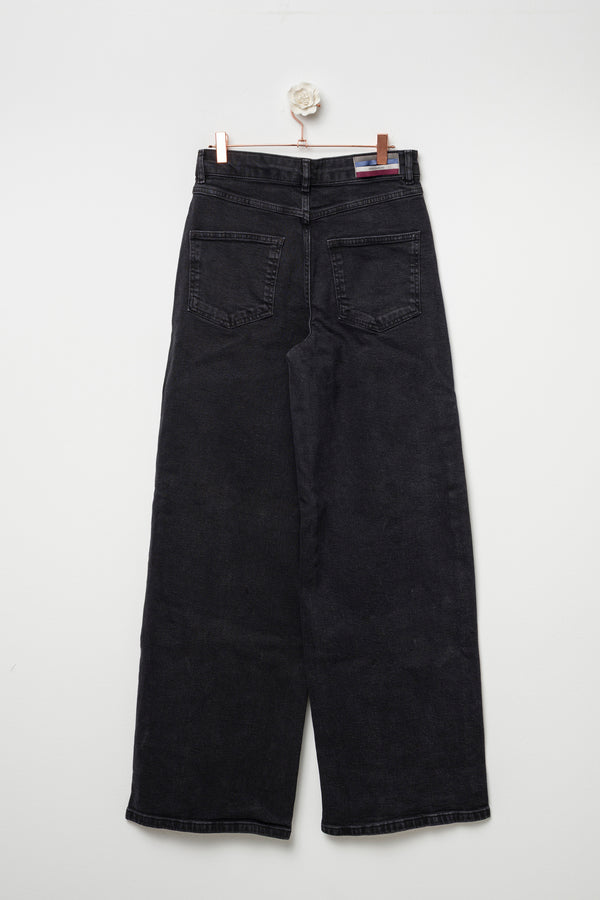 Wide leg jeans