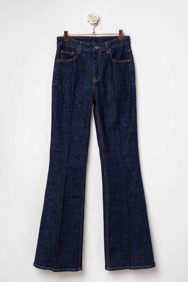 Jeans flared
