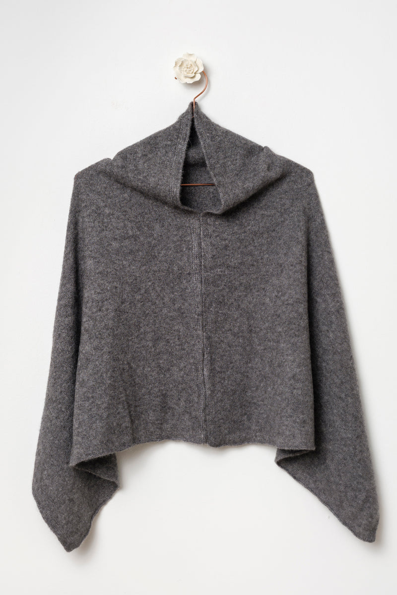 LENA | Cappa triangolo