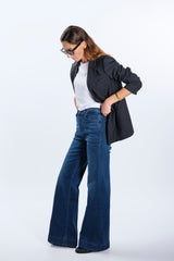 JEANS VITA ALTA E GAMBA SVASATA
