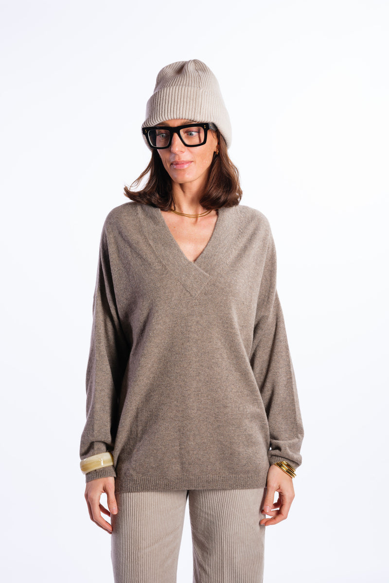 NORA | SCOLLO V OVER