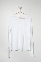 Long sleeve V-neck t-shirt
