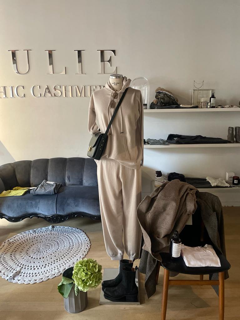 Pantalone jogging in cashmere
