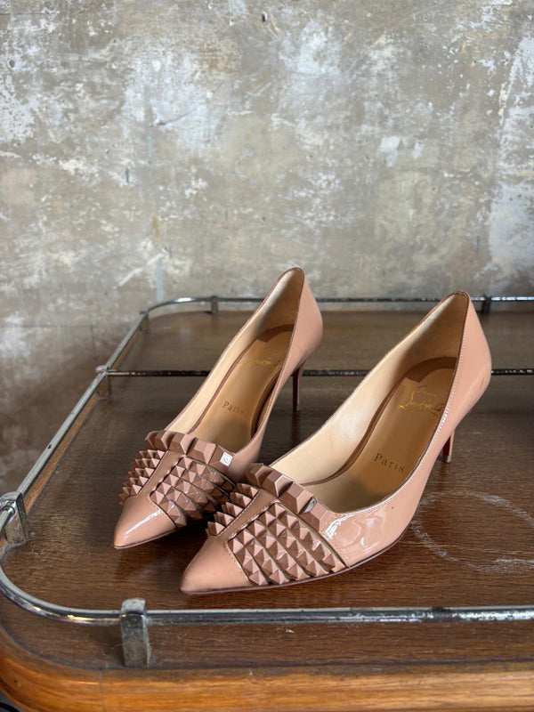 Louboutin in vernice