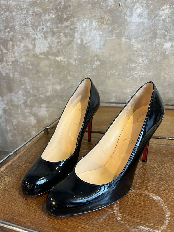 Louboutin in vernice