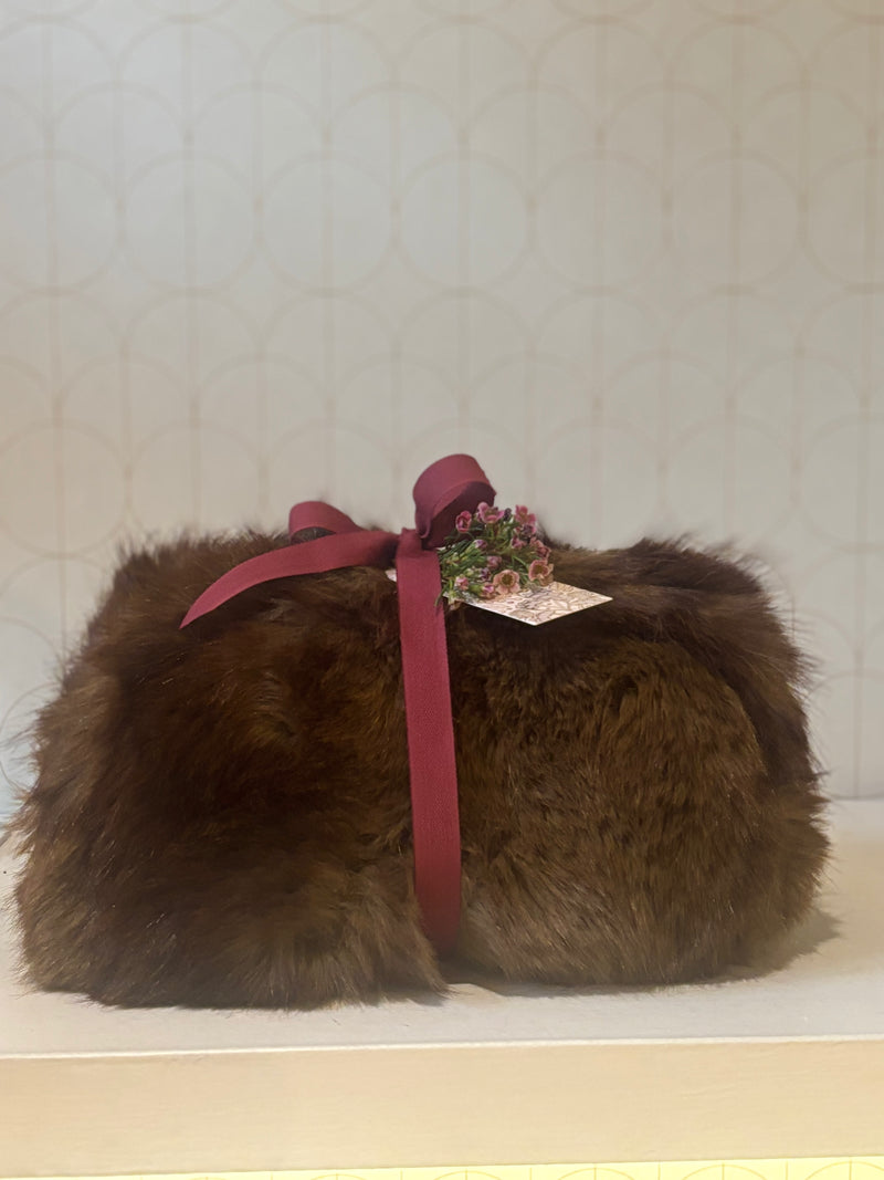 Faux fur clutch bag L