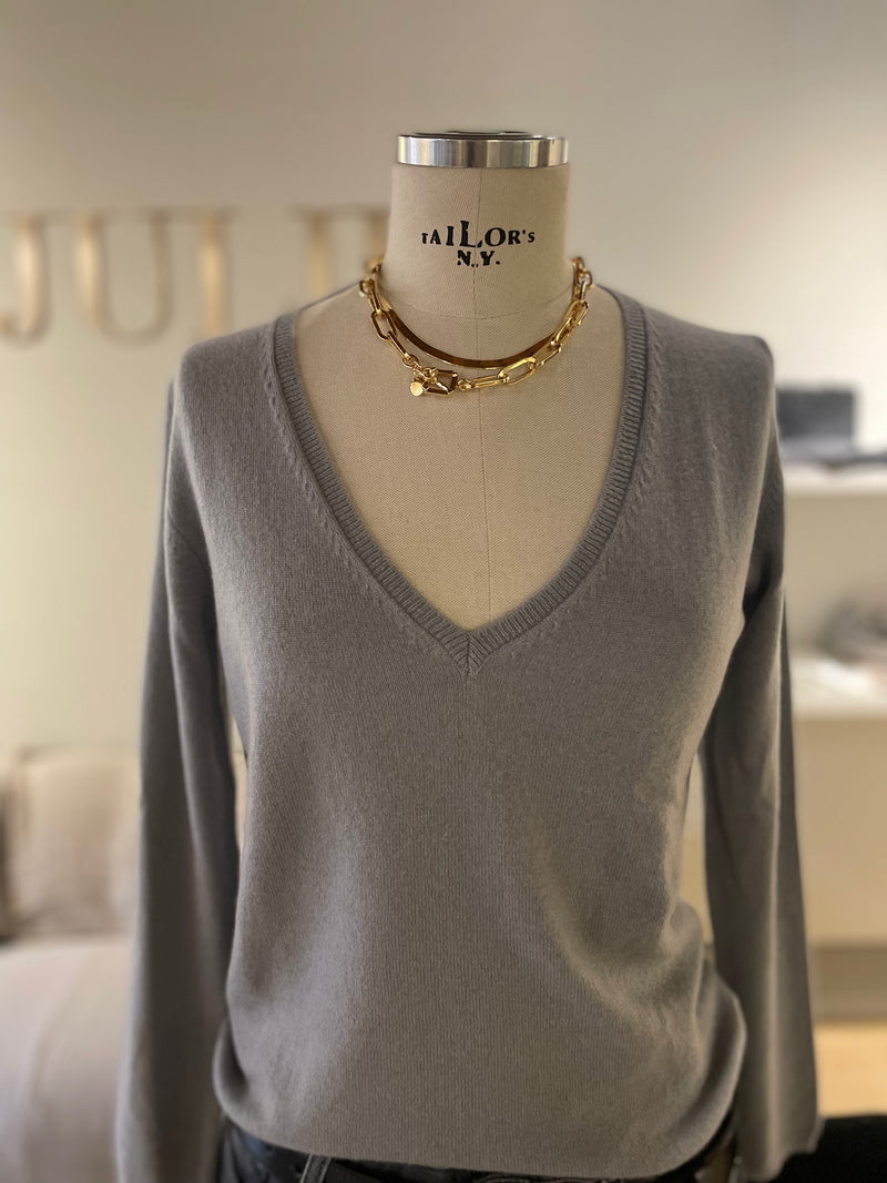 V -neck cashmere sweater