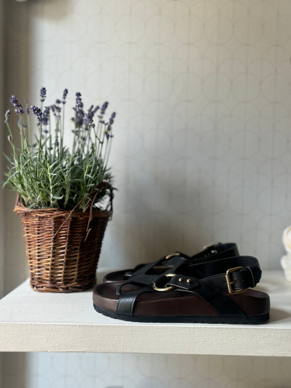 Suede sandal