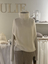 EMMY | TURTLENECK CAPE