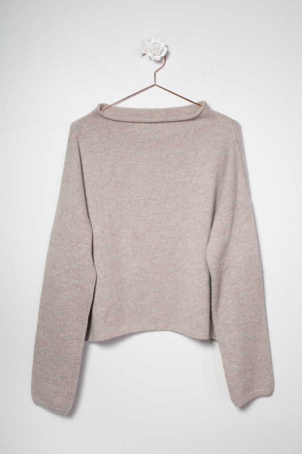LIA | CREW NECK