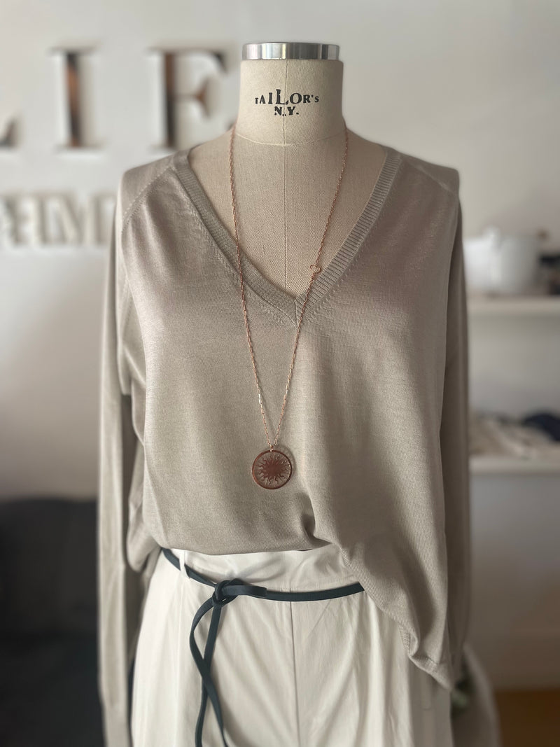 Oversize v neck sweater