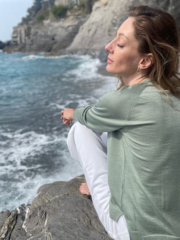Oversize v neck sweater